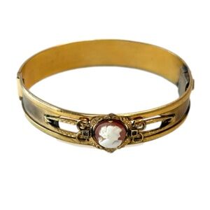 Vintage Cameo Filigree Bracelet